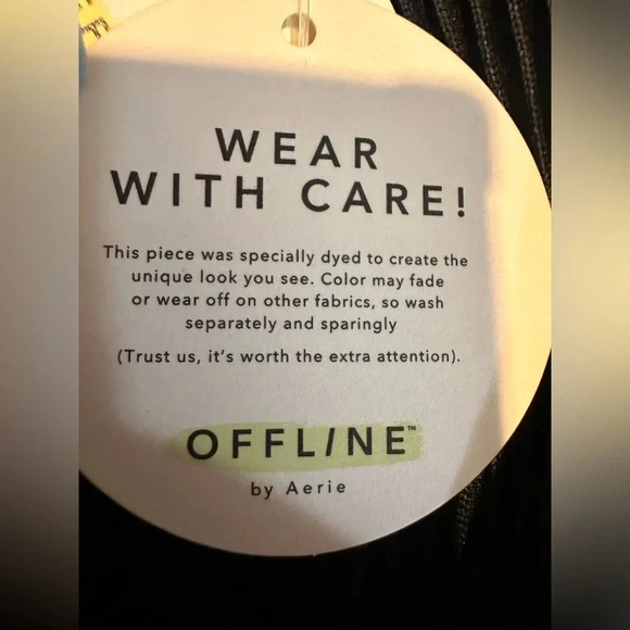 New OFFLINE By Aerie Seamless Cable Square Neck T Shirt Black Size Small NWT - Picture 8 of 8